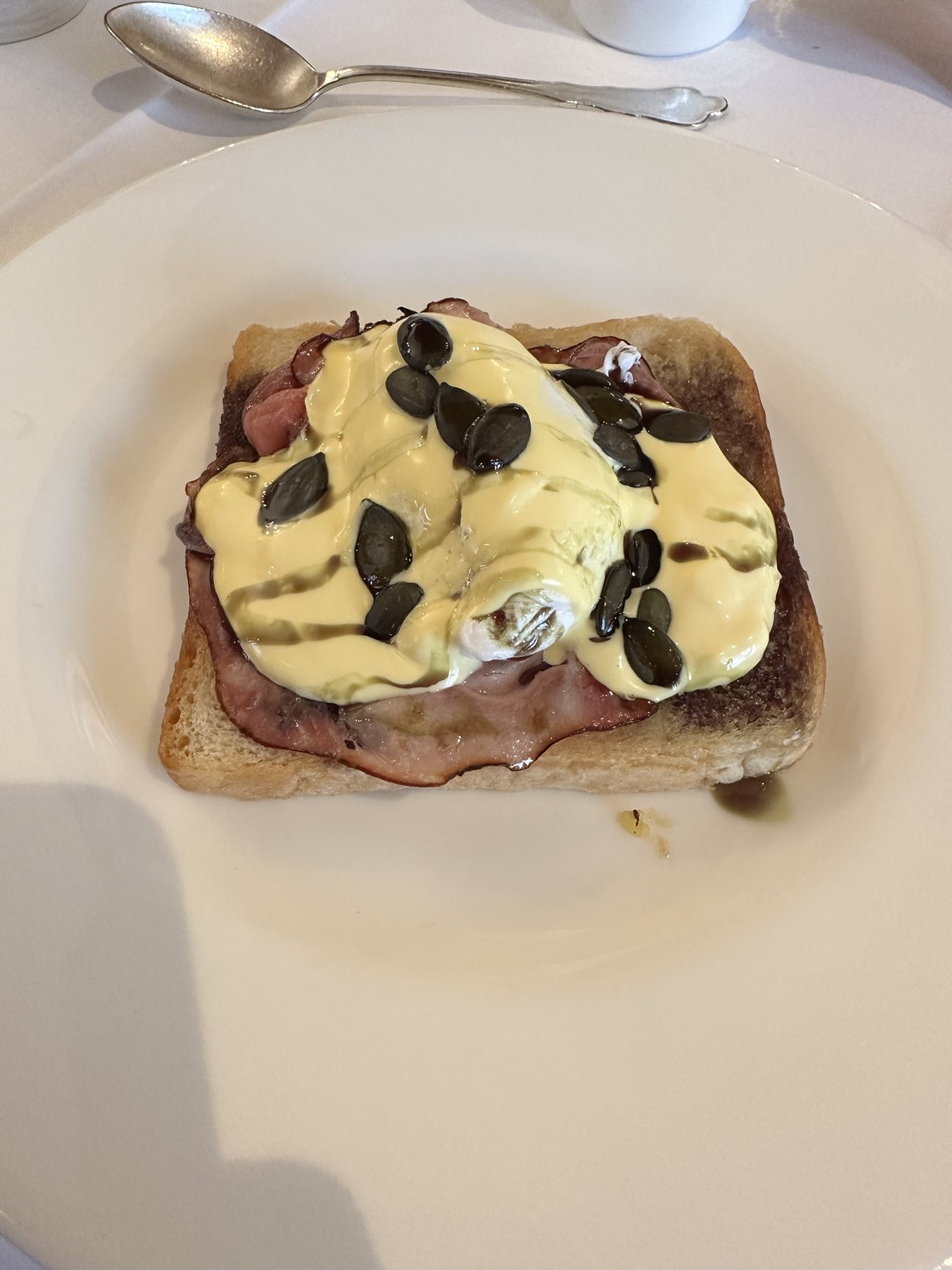 Eggs Benedict, Schloss Pichlarn