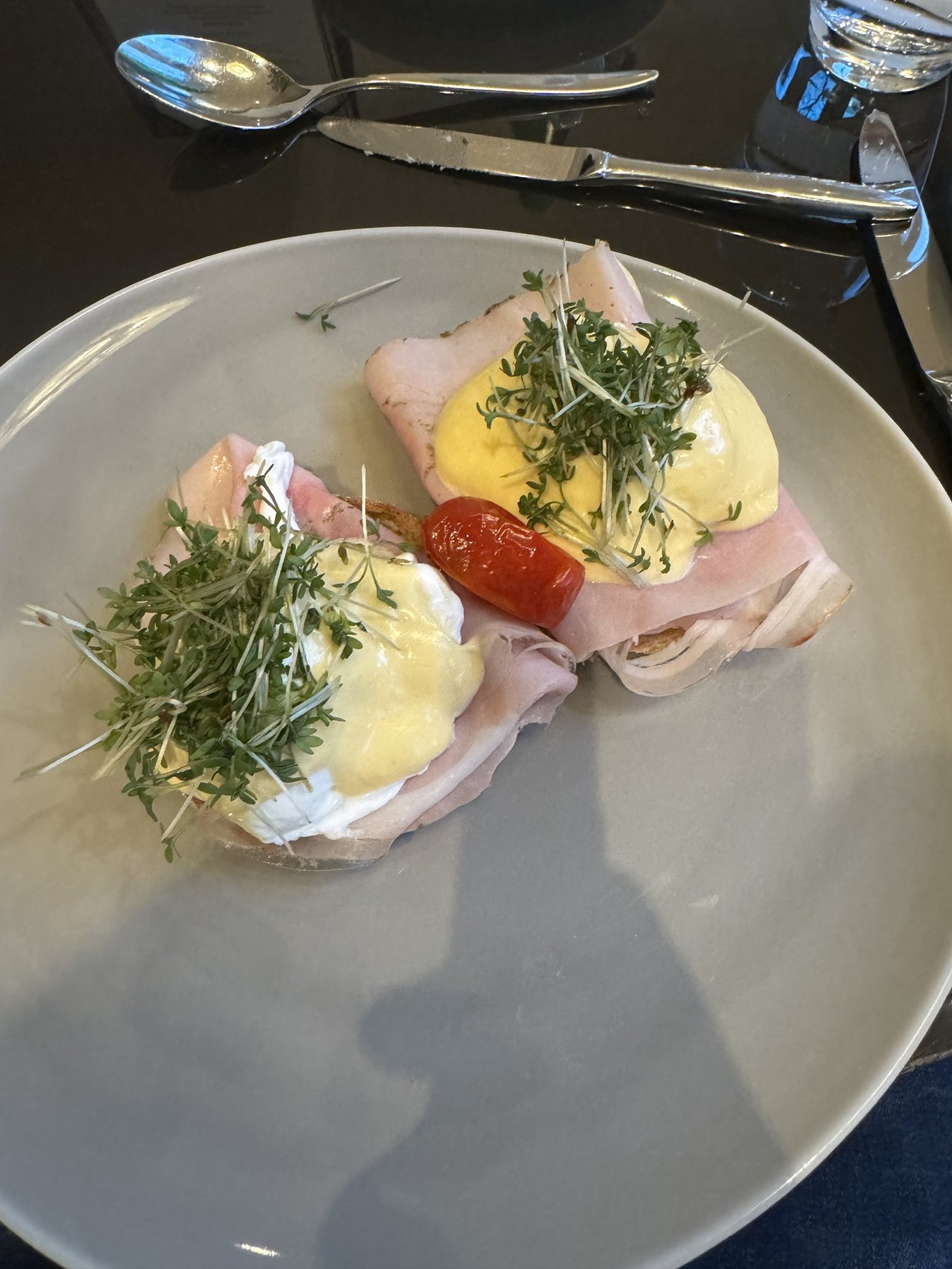 Eggs Benedict, The Charles Hotel